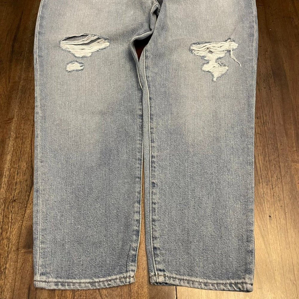 Madewell | The Mom Jean - Picture 5 of 12